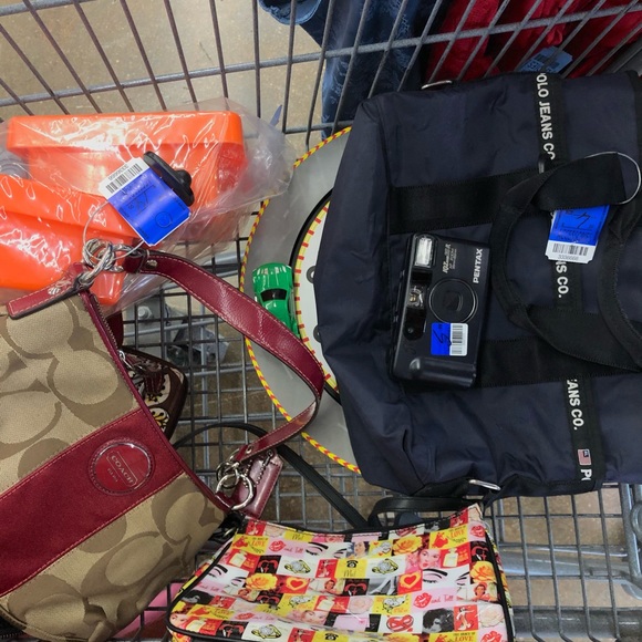 Live Show Listing📹🫶🏻✨ - Picture 2 of 5